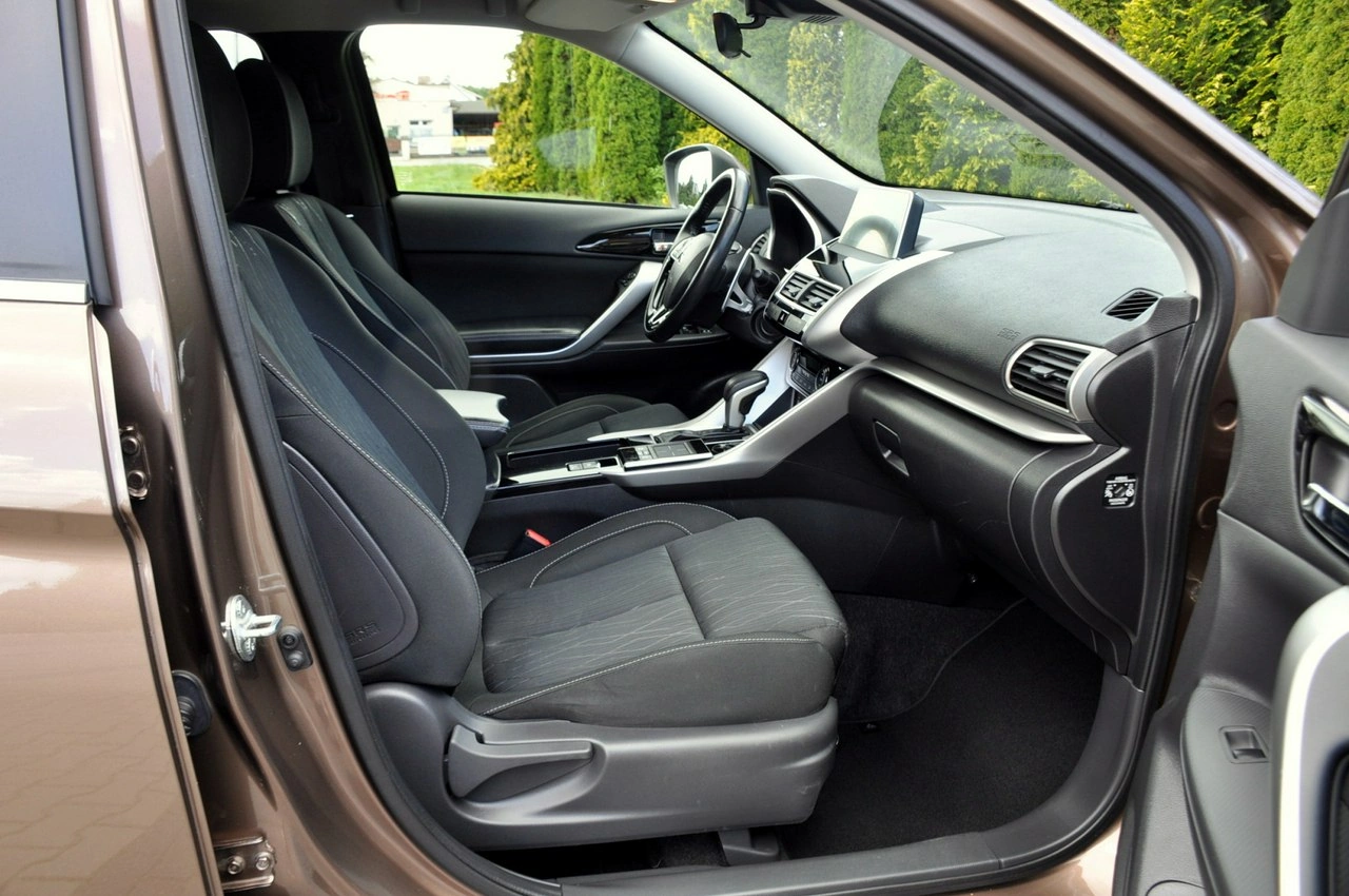 Mitsubishi Eclipse Cross - Zdjęcie 16
