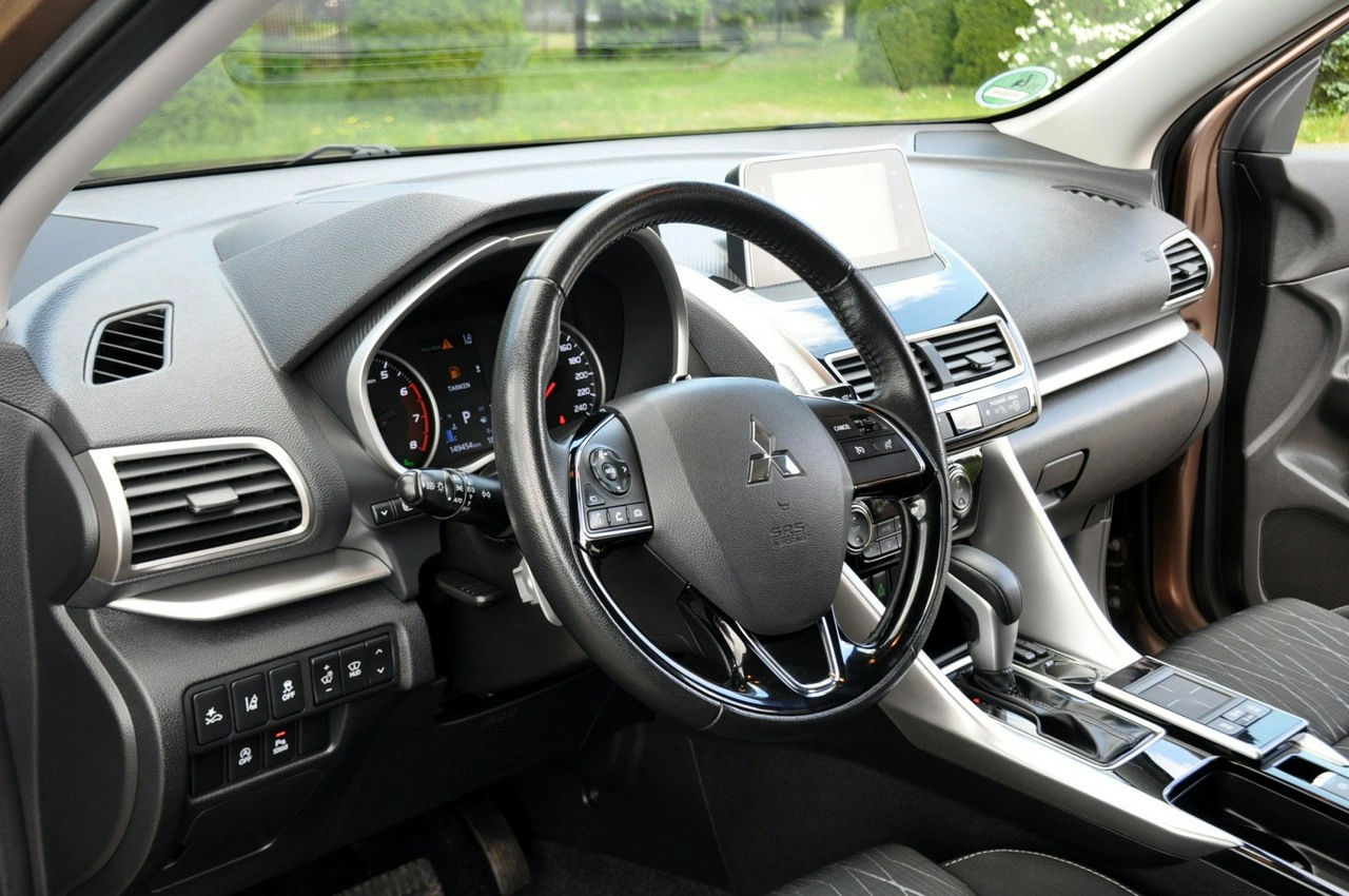 Mitsubishi Eclipse Cross - Zdjęcie 21