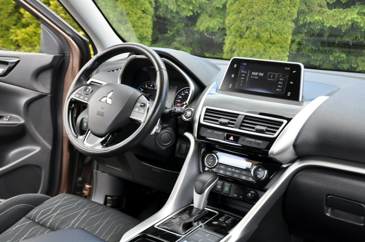 Mitsubishi Eclipse Cross - Zdjęcie 24