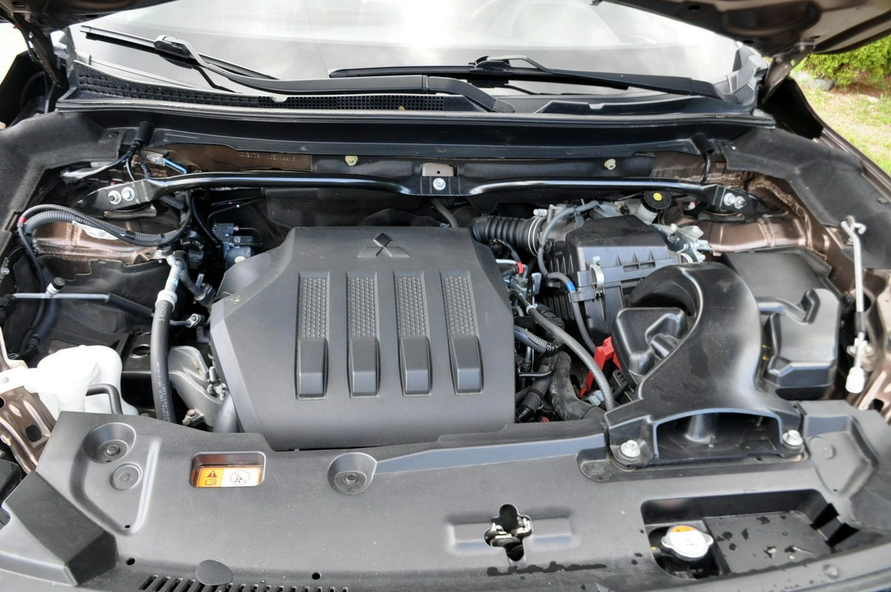 Mitsubishi Eclipse Cross - Zdjęcie 38