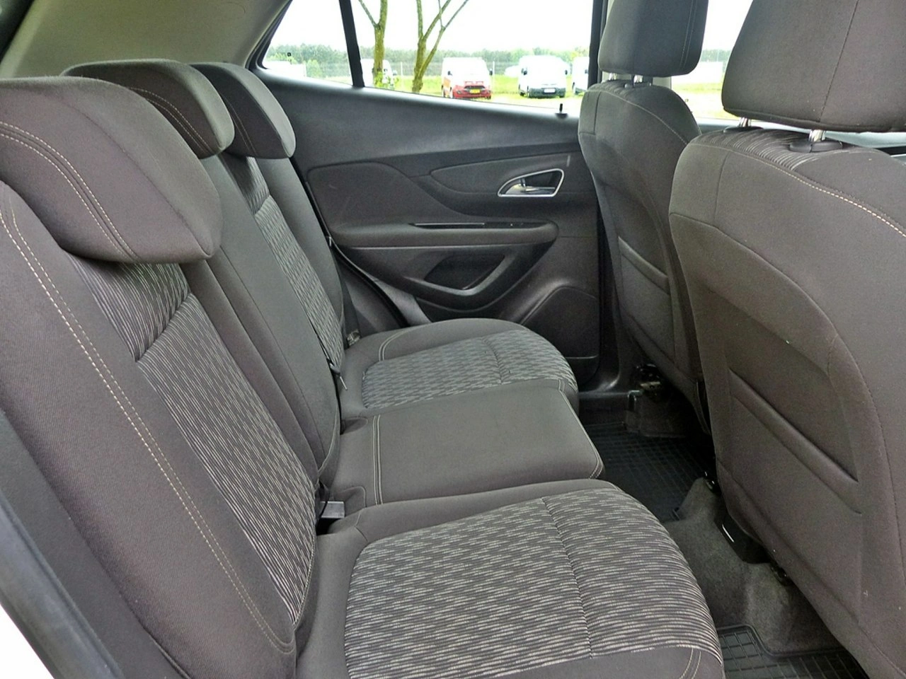 Opel Mokka - Zdjęcie 23