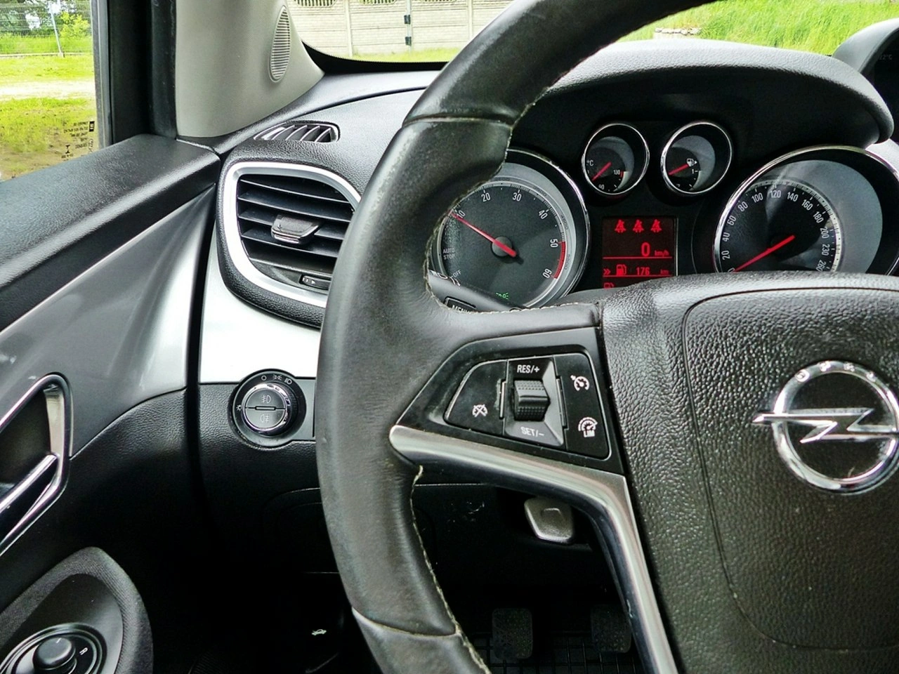 Opel Mokka - Zdjęcie 30