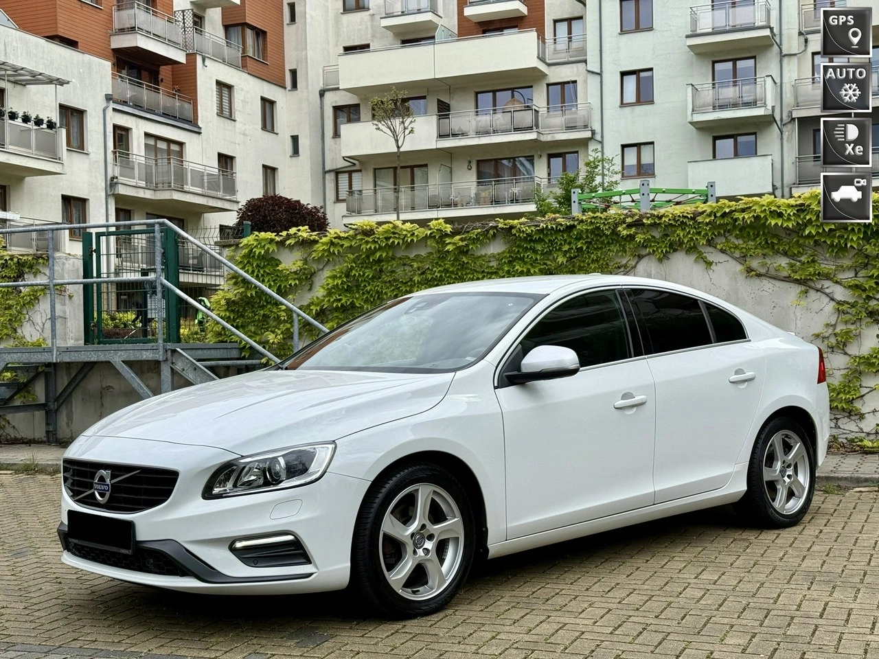 Volvo S60 - Główne zdjęcie