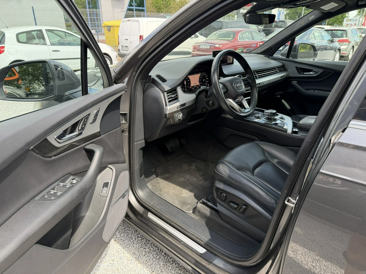Audi Q7 - Zdjęcie 9