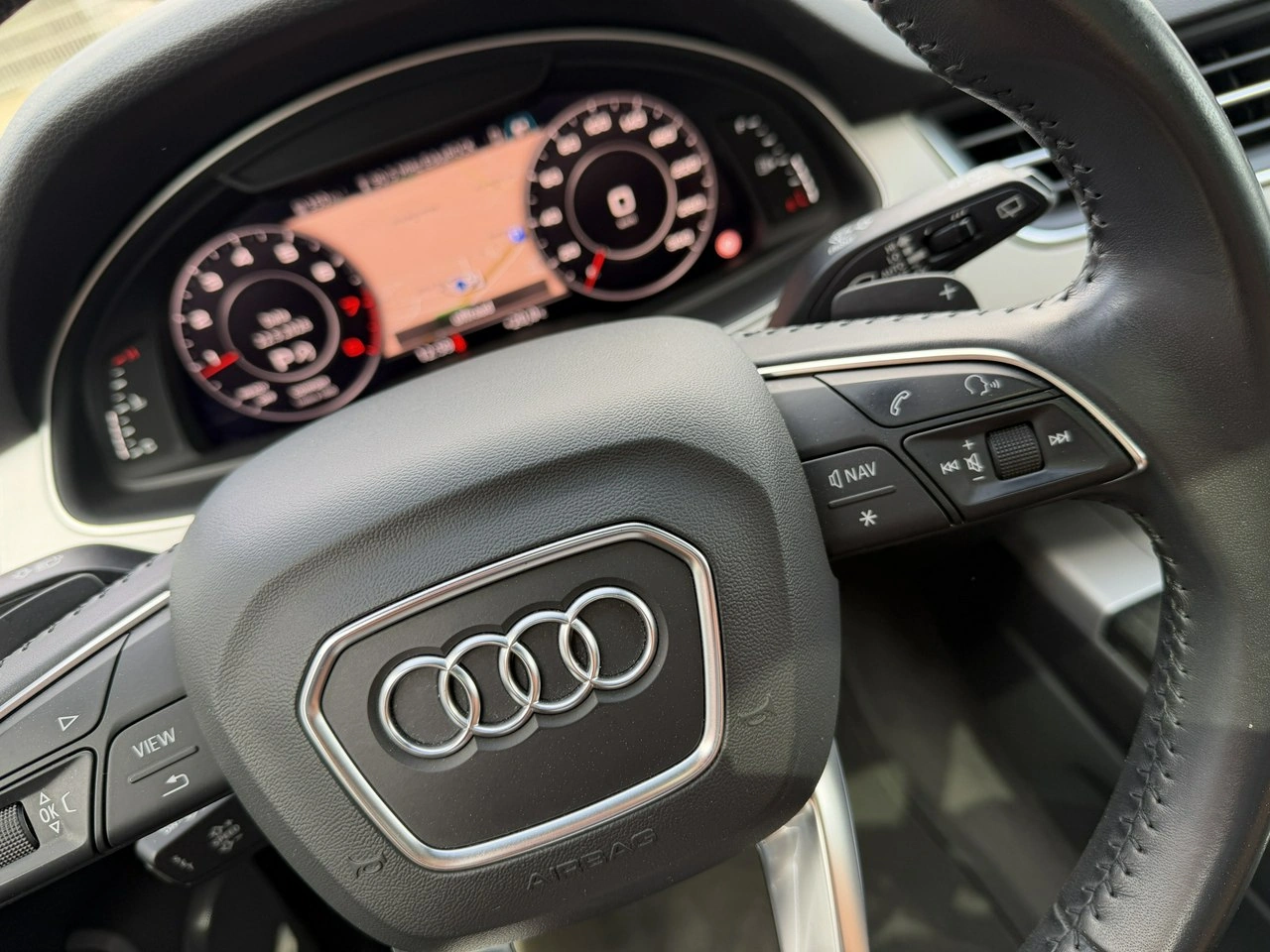 Audi Q7 - Zdjęcie 18