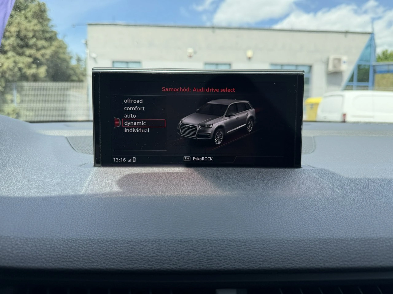 Audi Q7 - Zdjęcie 21