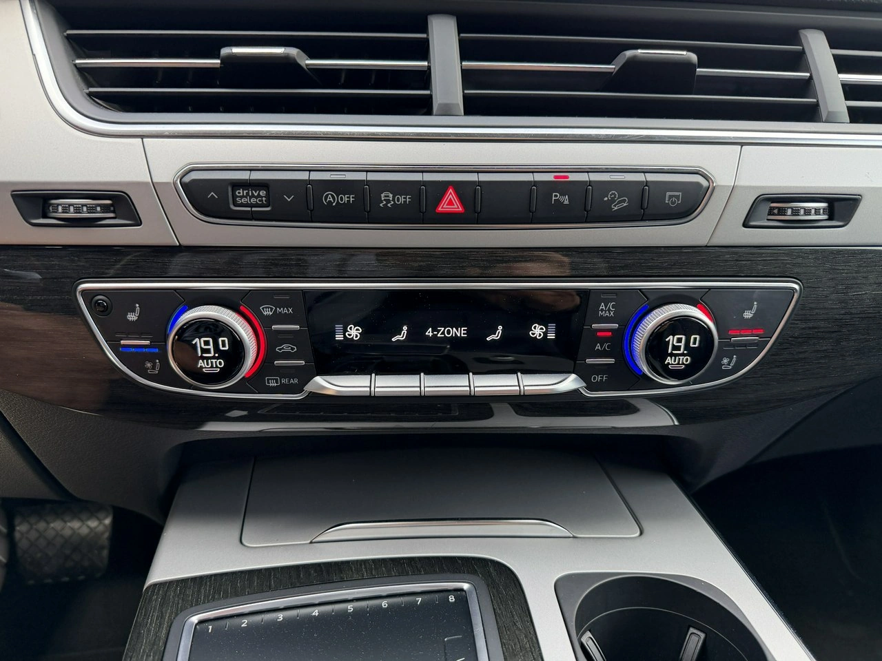 Audi Q7 - Zdjęcie 22