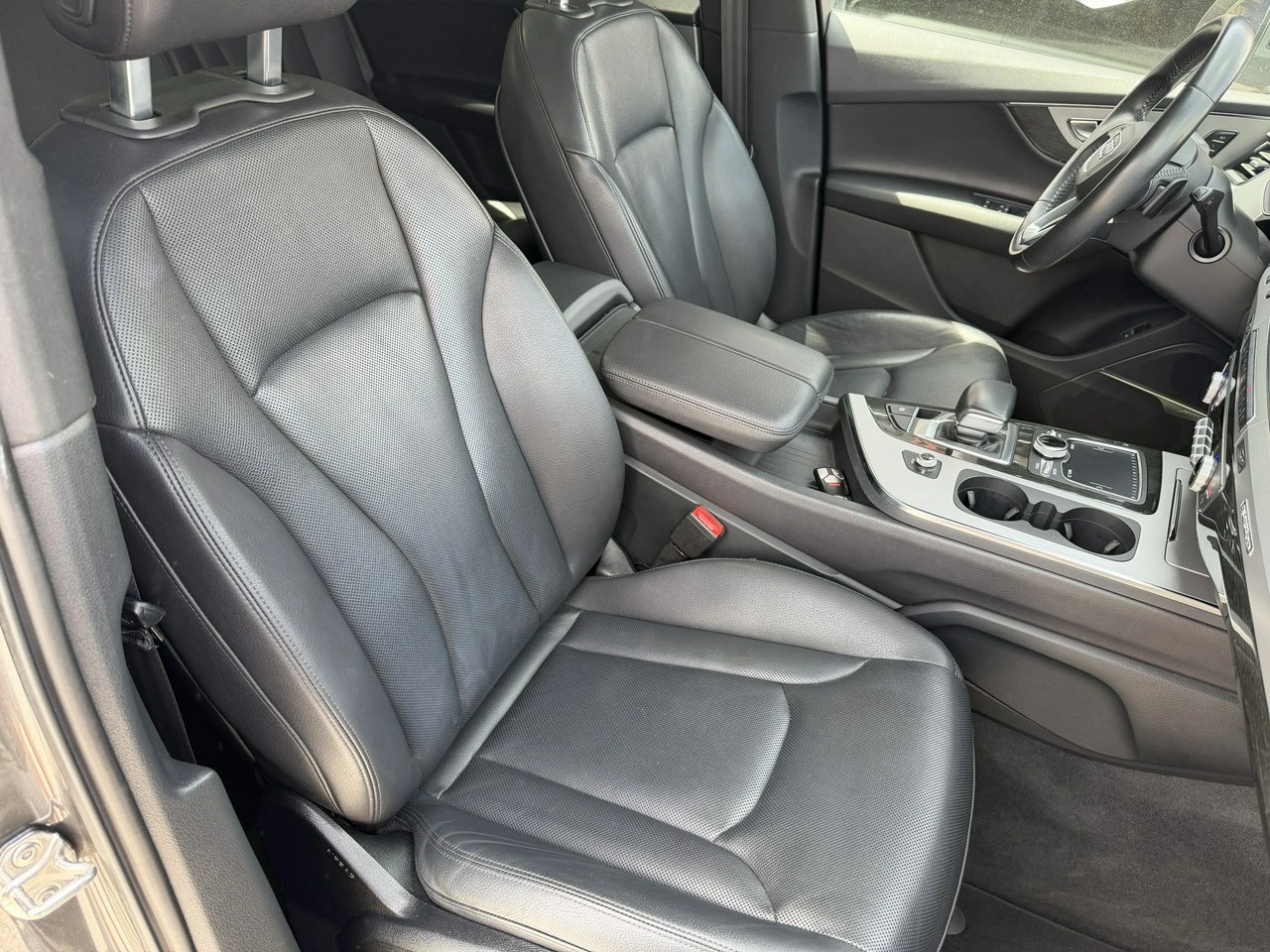 Audi Q7 - Zdjęcie 25