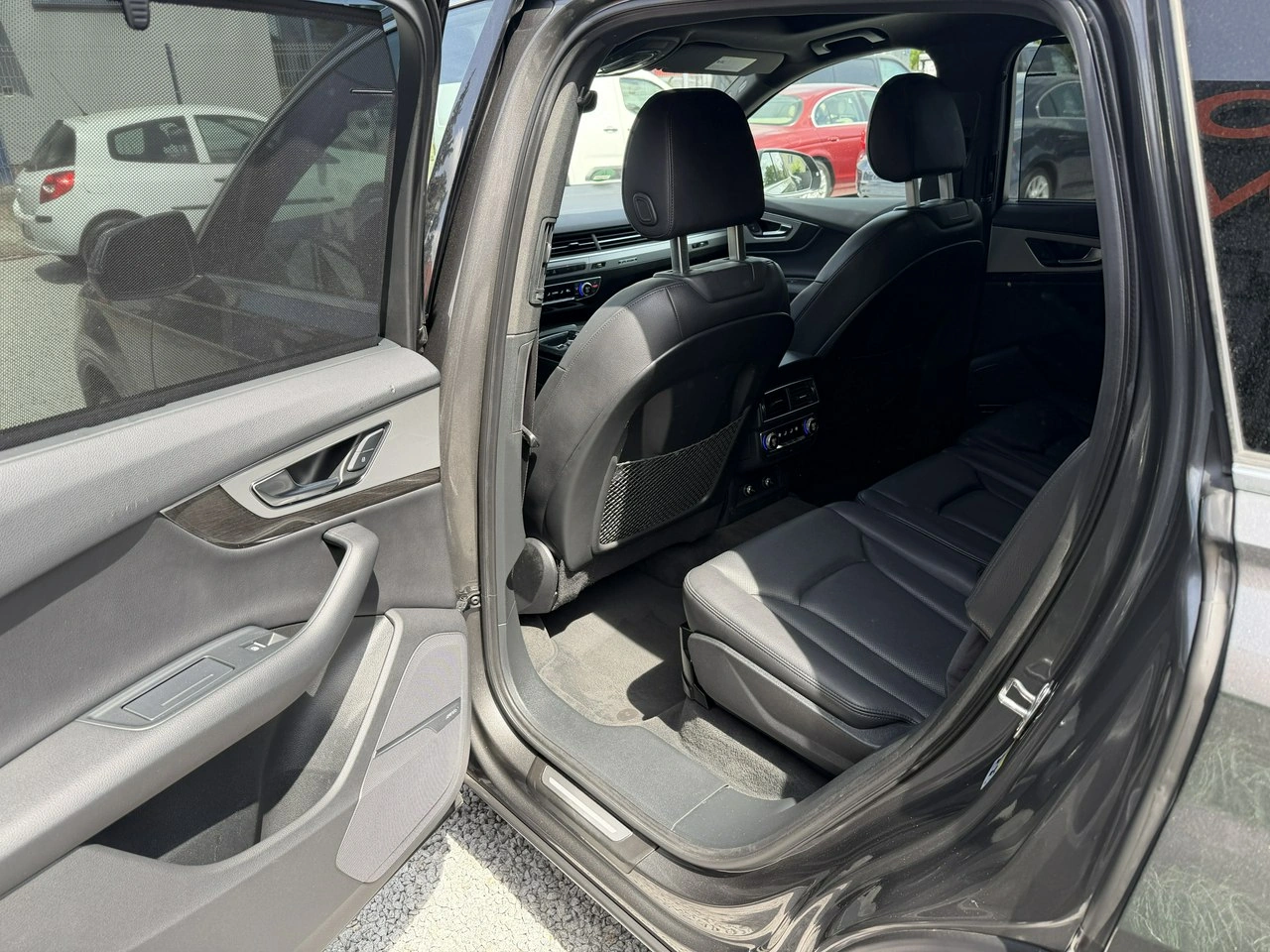 Audi Q7 - Zdjęcie 28