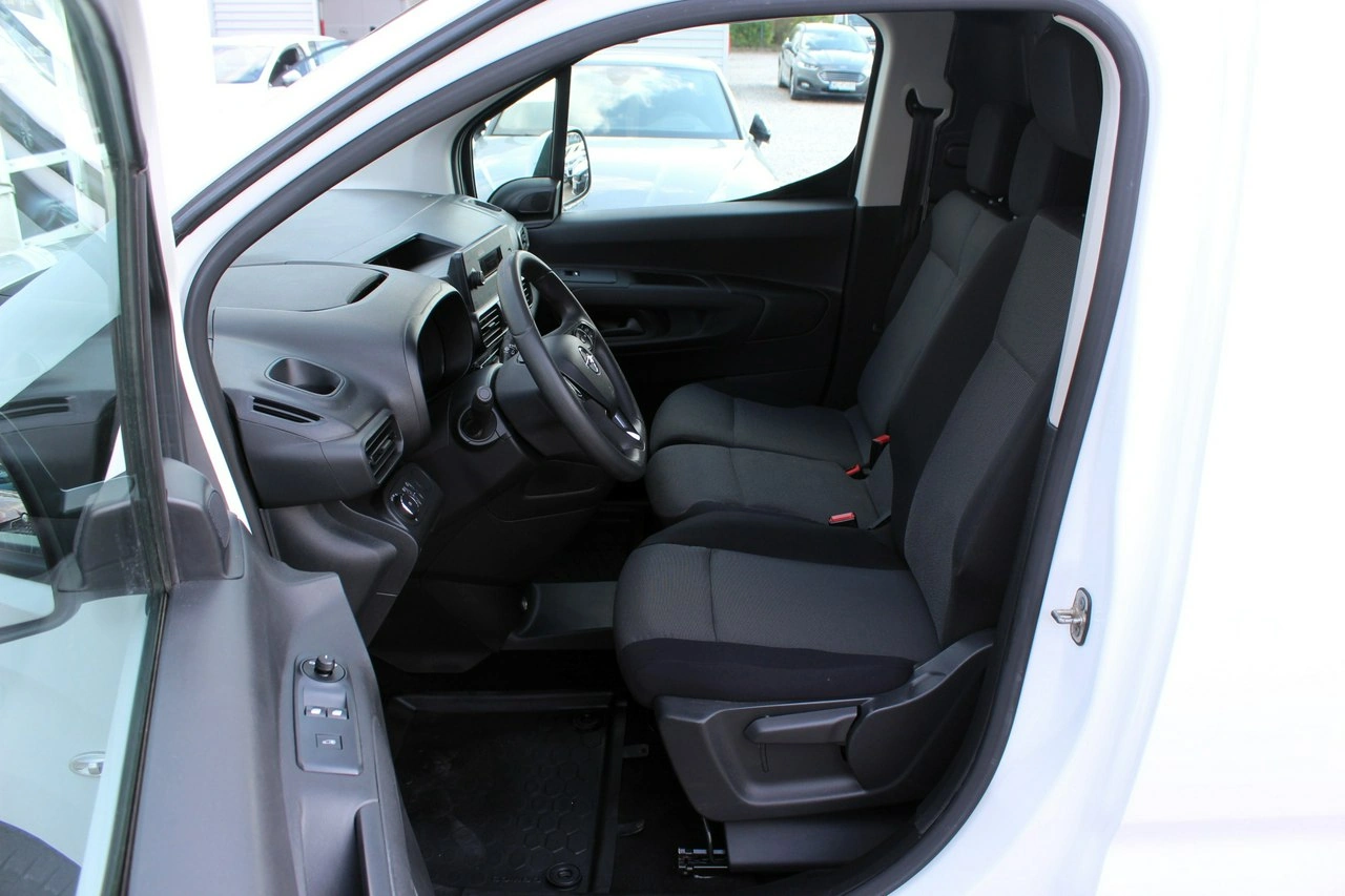 Opel Combo - Zdjęcie 11