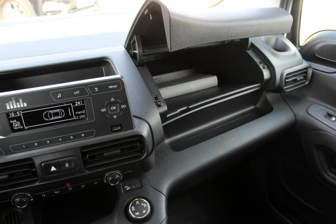 Opel Combo - Zdjęcie 25