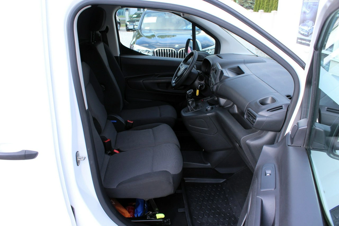 Opel Combo - Zdjęcie 9