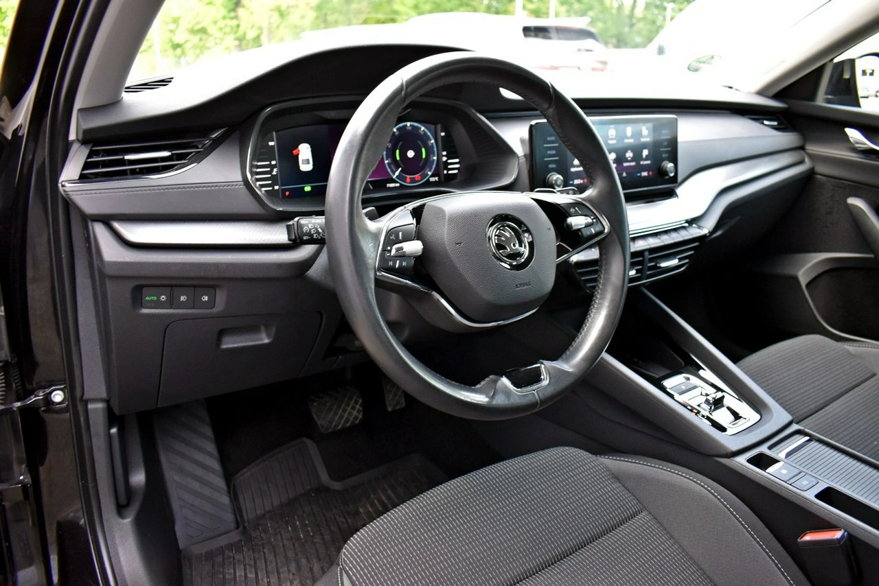 Skoda Octavia - Zdjęcie 9