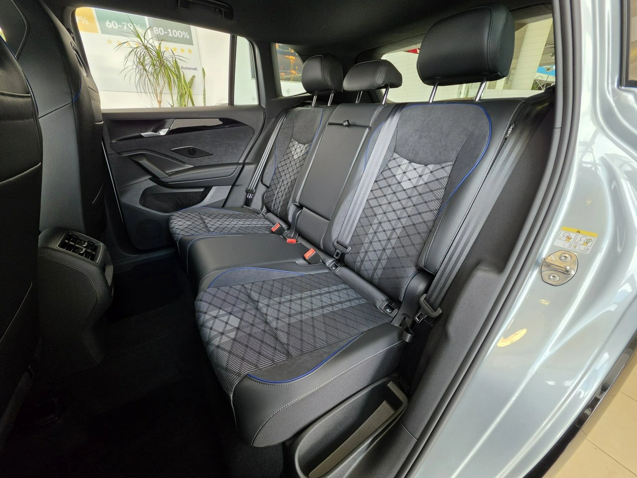 Volkswagen Tiguan - Zdjęcie 11