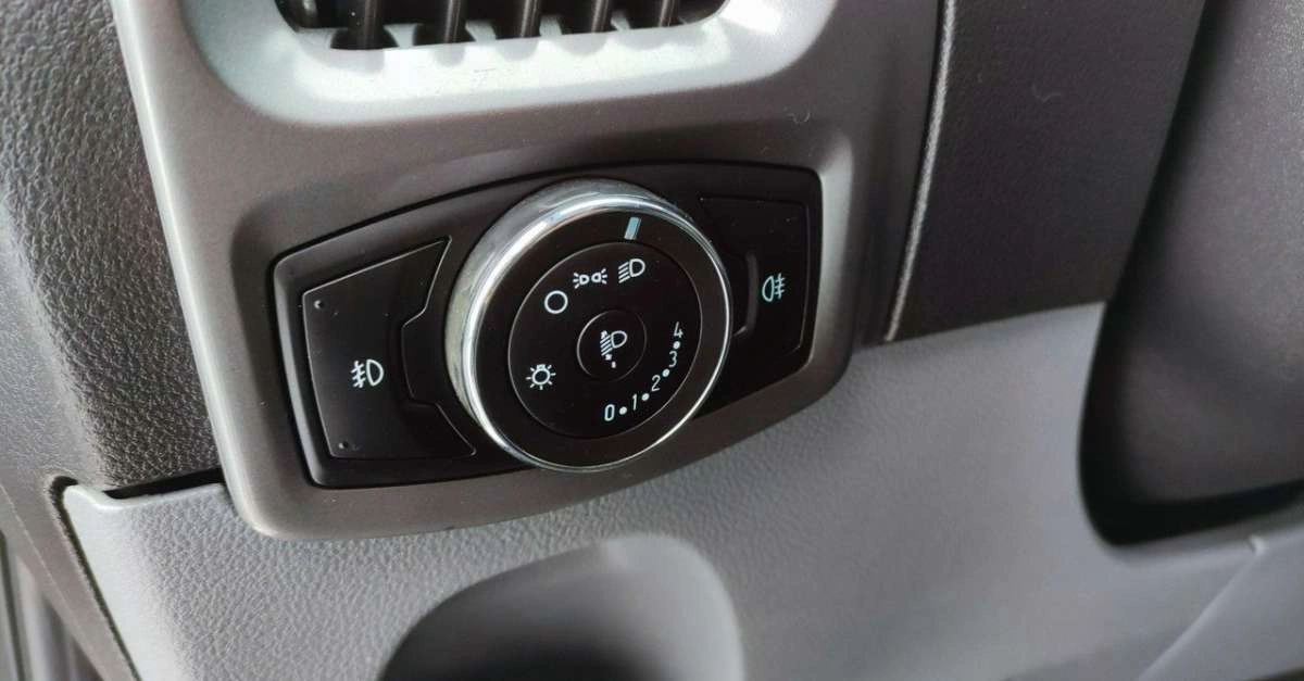 Ford Transit Custom - Zdjęcie 28