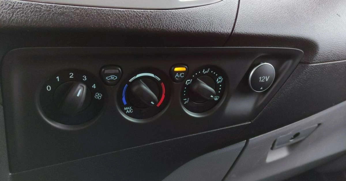 Ford Transit Custom - Zdjęcie 32