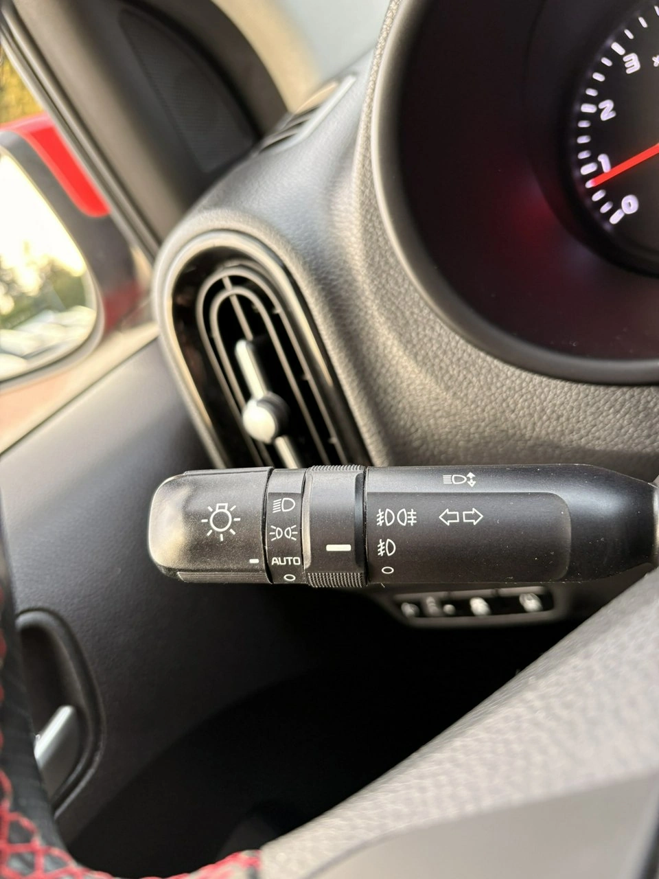 Kia Picanto - Zdjęcie 25