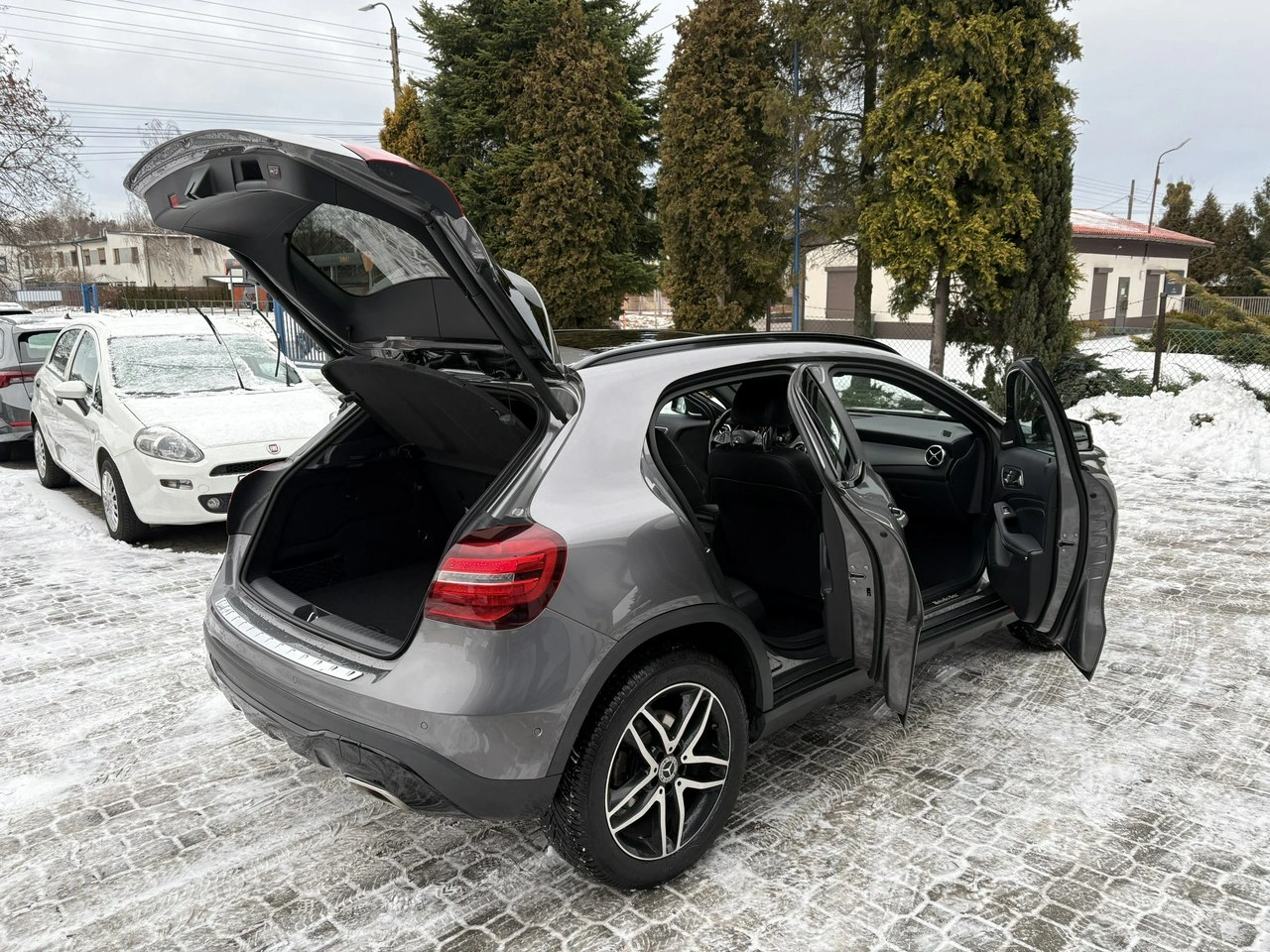 Mercedes GLA 220 - Zdjęcie 29