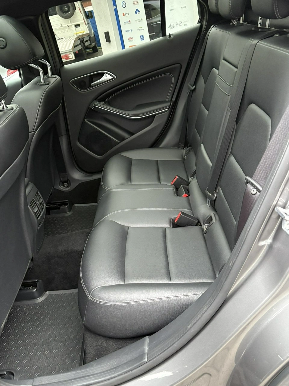 Mercedes GLA 220 - Zdjęcie 11