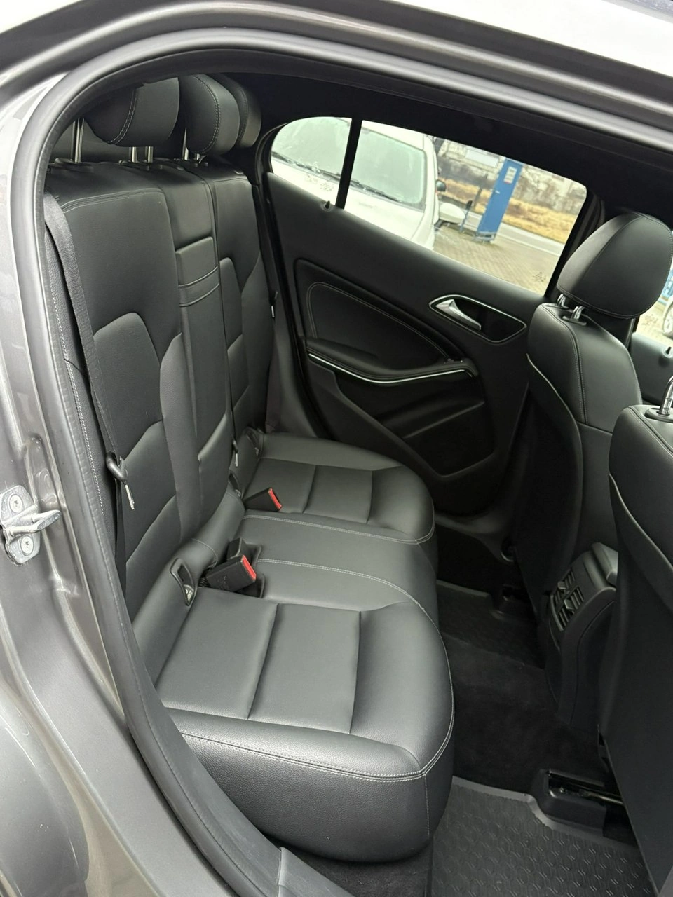 Mercedes GLA 220 - Zdjęcie 12