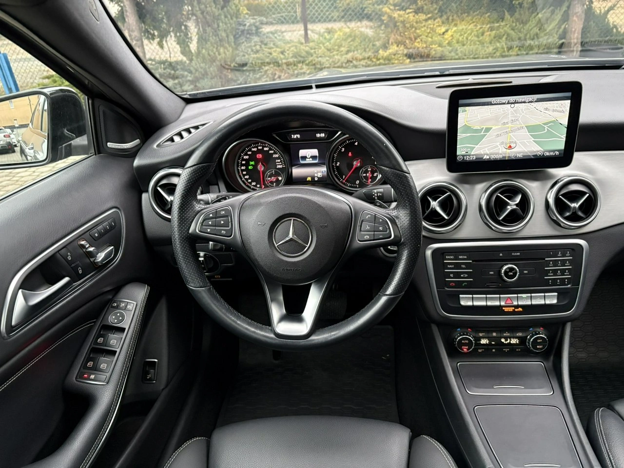 Mercedes GLA 220 - Zdjęcie 16