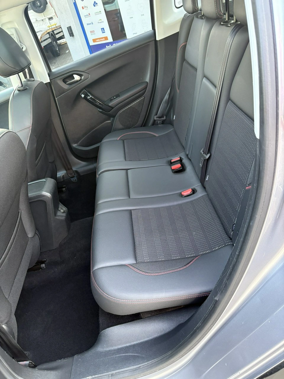 Peugeot 2008 - Zdjęcie 15