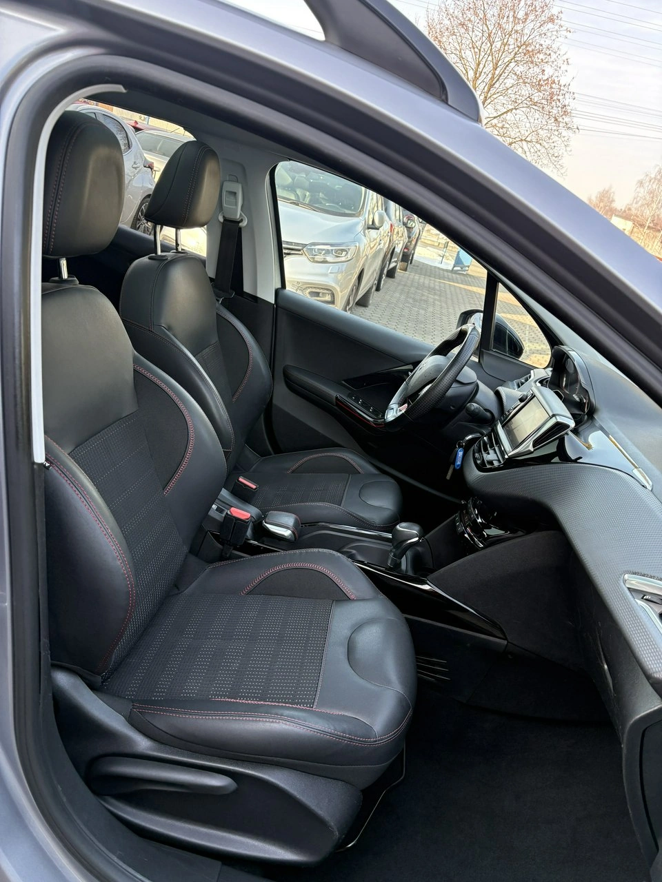 Peugeot 2008 - Zdjęcie 17