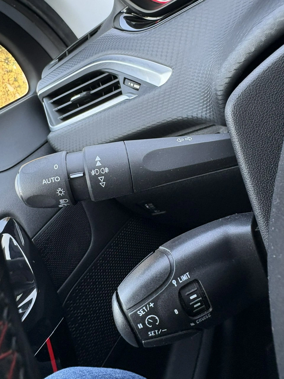 Peugeot 2008 - Zdjęcie 31