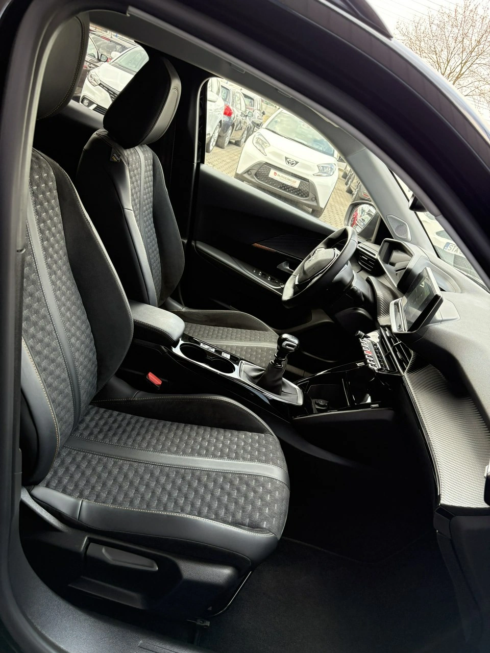 Peugeot 2008 - Zdjęcie 15