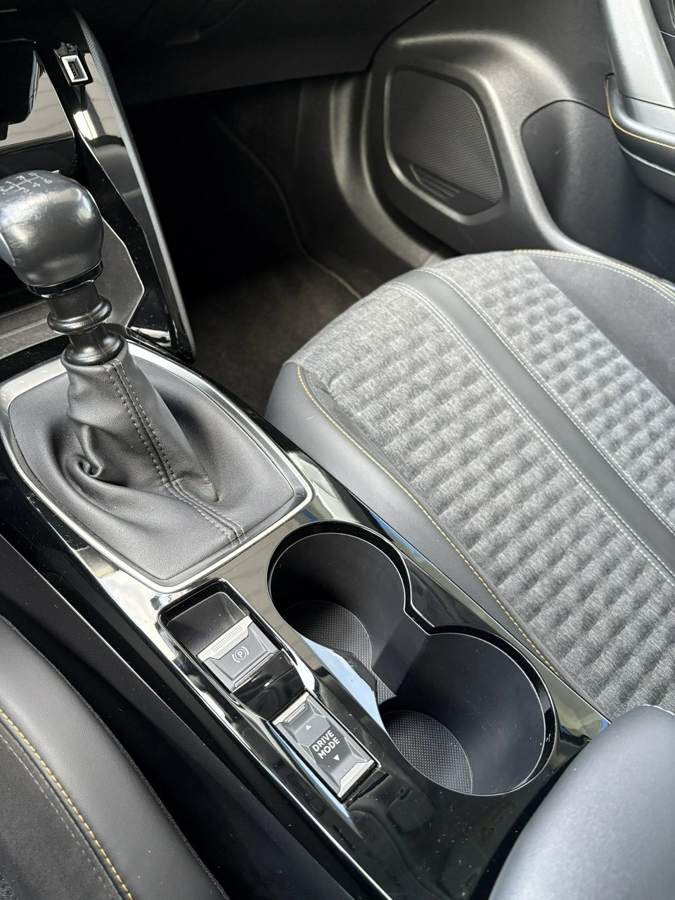 Peugeot 2008 - Zdjęcie 17