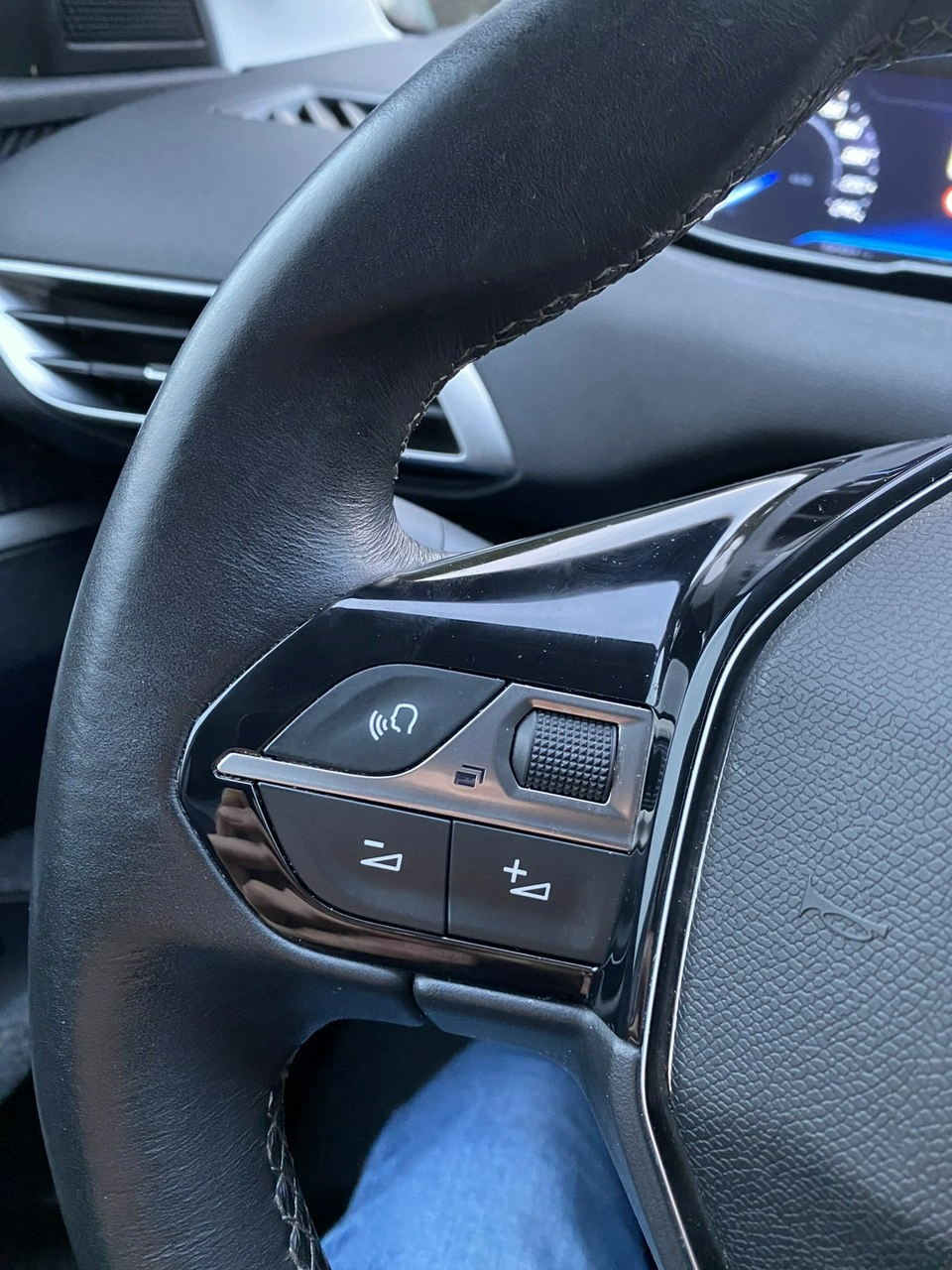 Peugeot 3008 - Zdjęcie 16