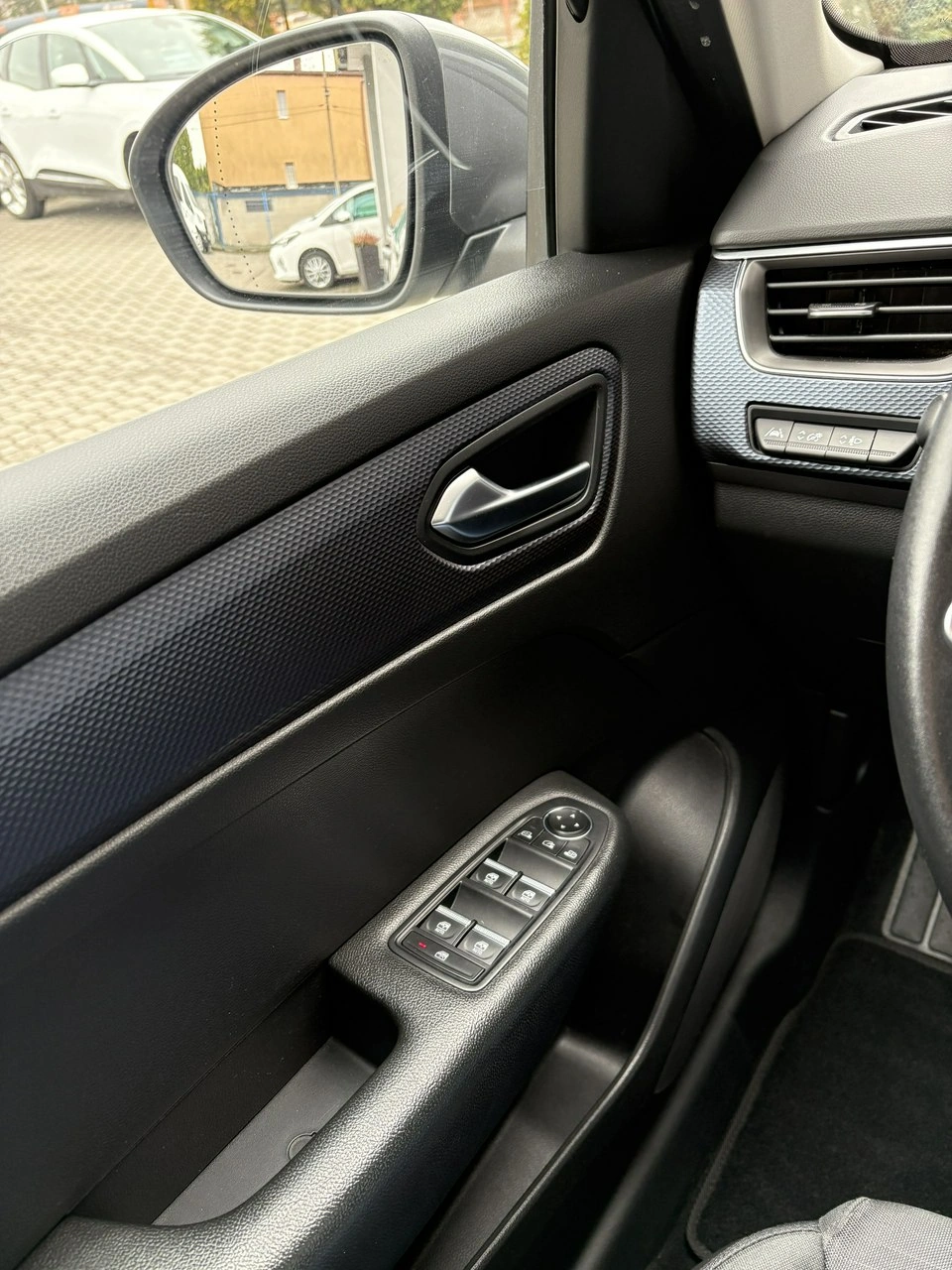 Renault Arkana - Zdjęcie 13