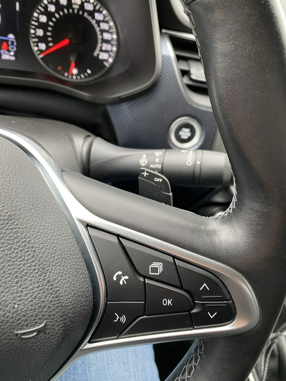 Renault Arkana - Zdjęcie 17