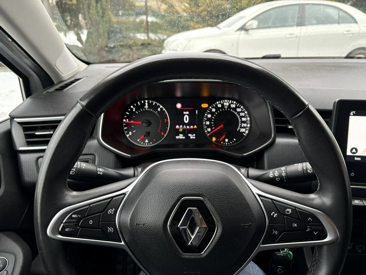 Renault Clio - Zdjęcie 18