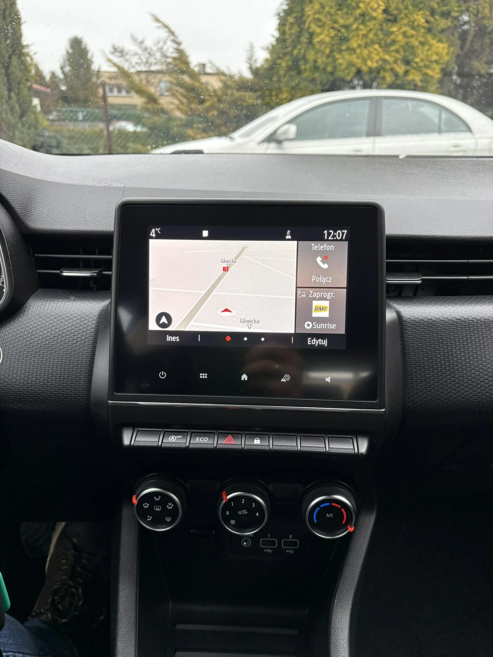 Renault Clio - Zdjęcie 16