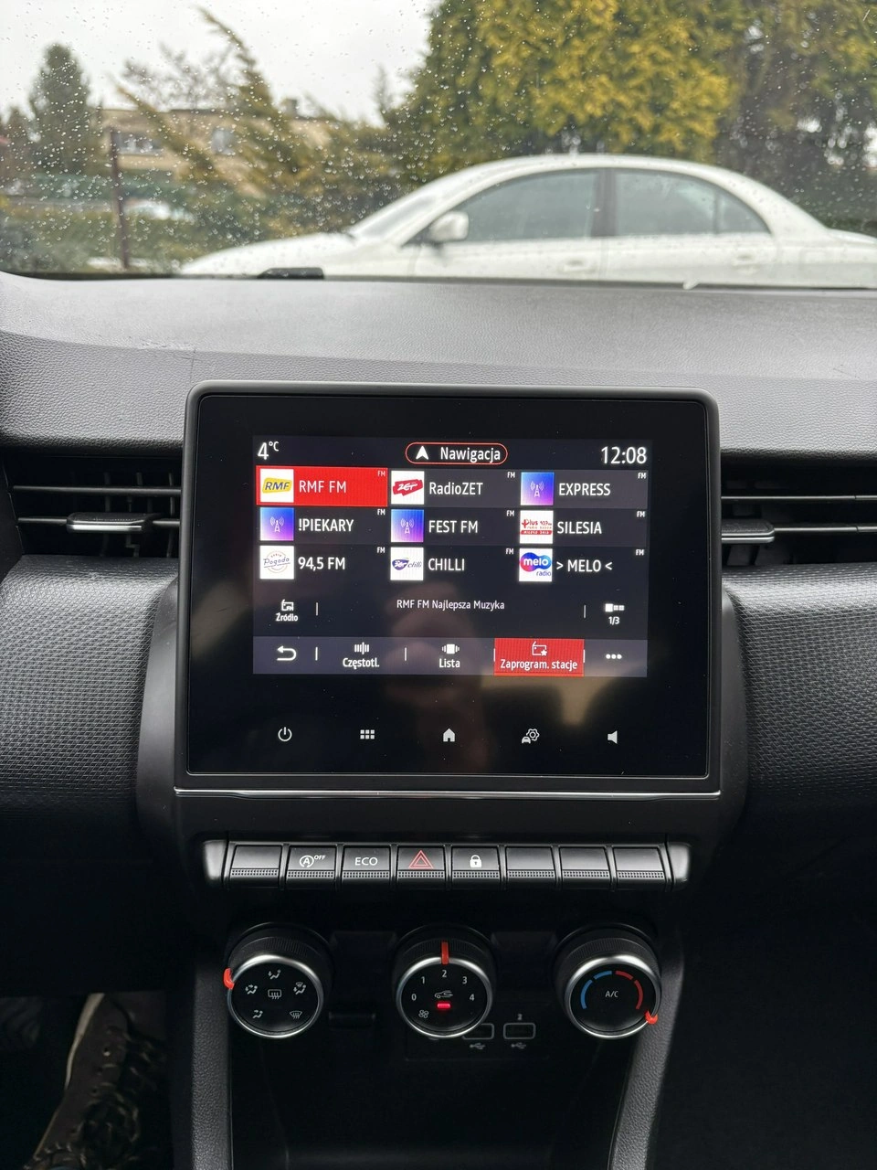 Renault Clio - Zdjęcie 23