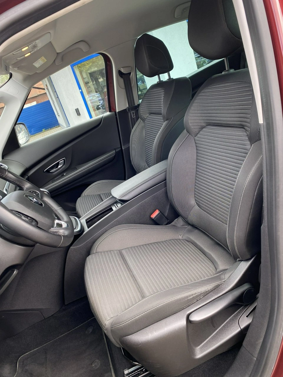 Renault Grand Scenic - Zdjęcie 10