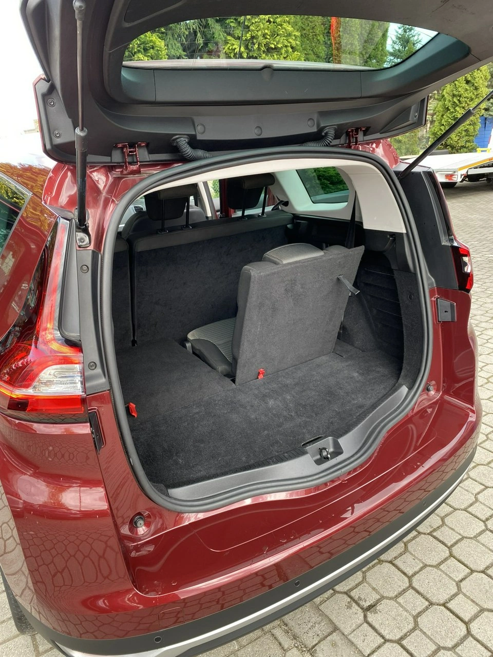Renault Grand Scenic - Zdjęcie 27