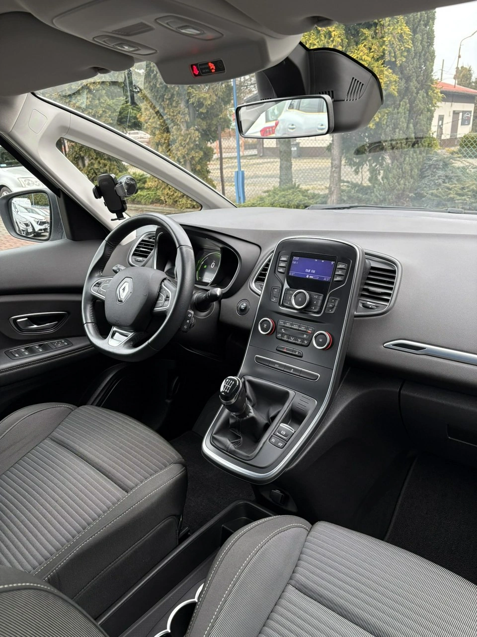 Renault Scenic - Zdjęcie 11