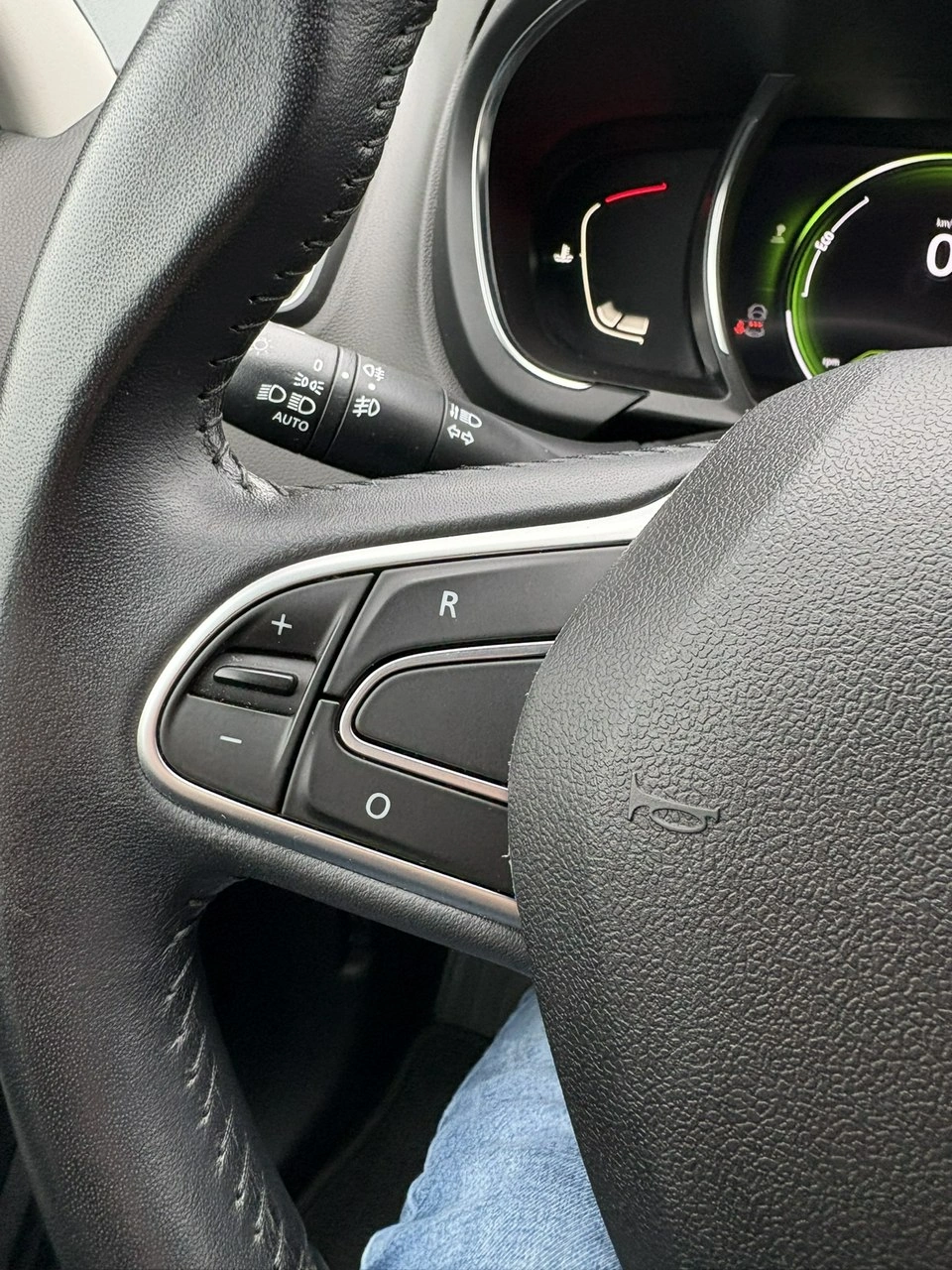 Renault Scenic - Zdjęcie 19