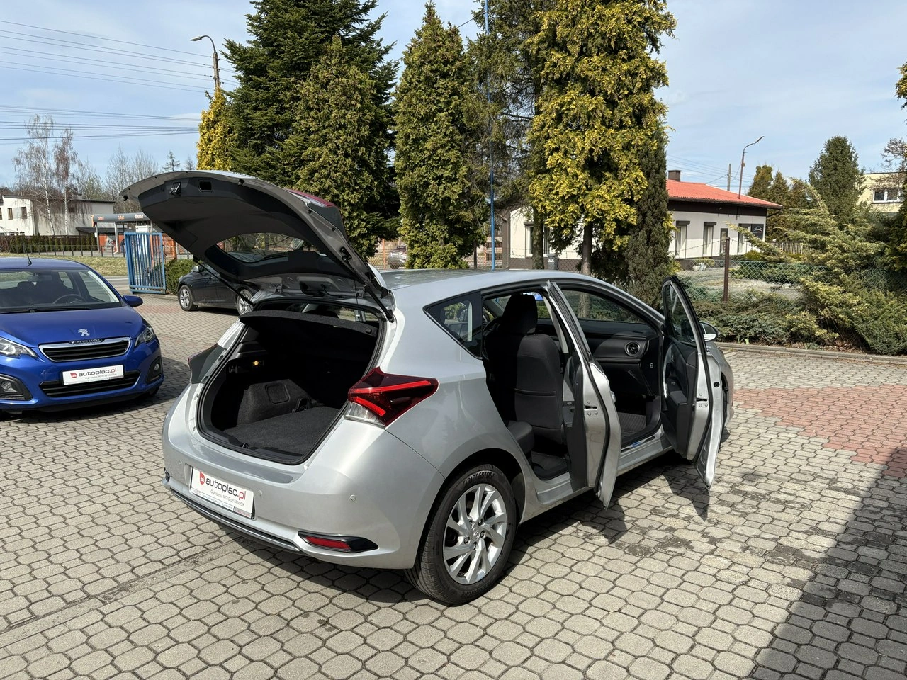 Toyota Auris - Zdjęcie 23