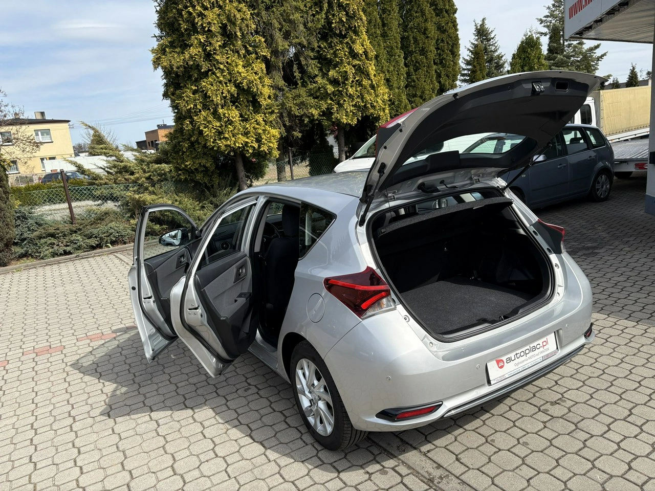 Toyota Auris - Zdjęcie 25