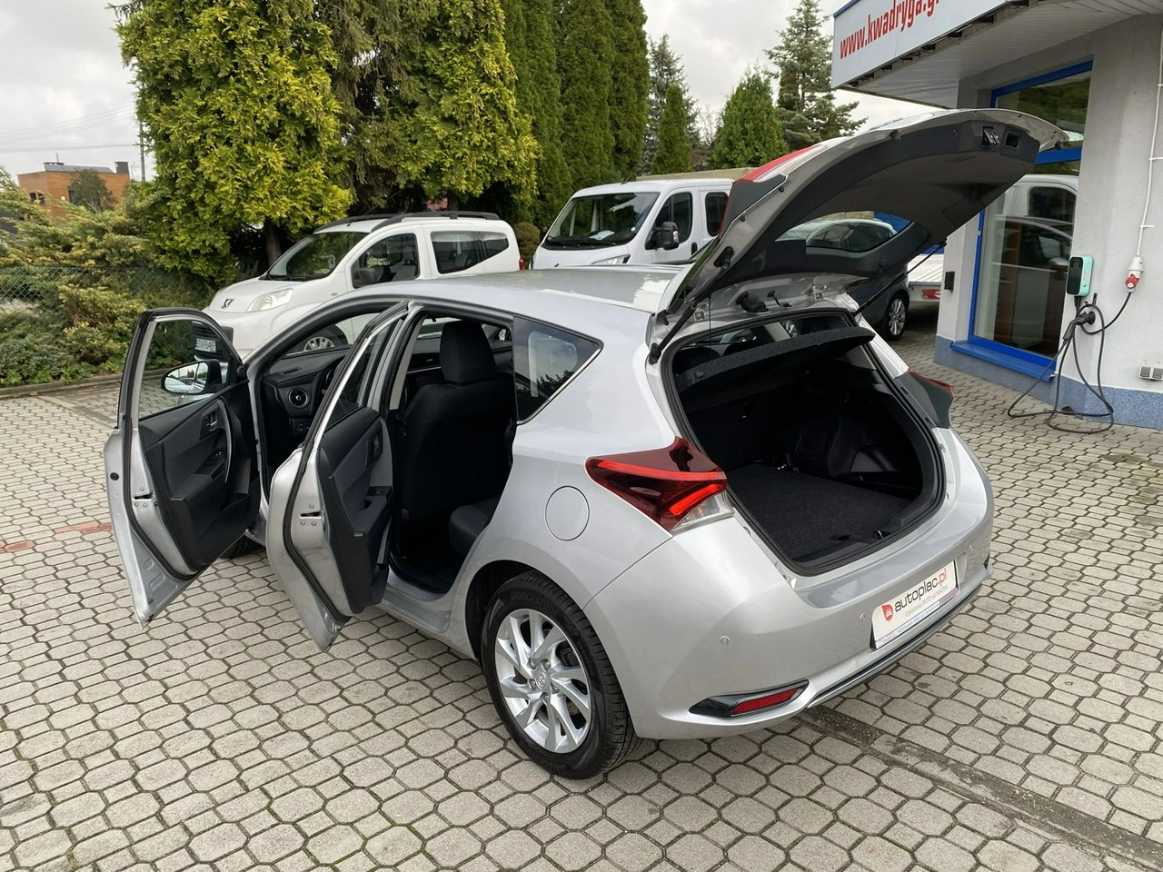 Toyota Auris - Zdjęcie 27