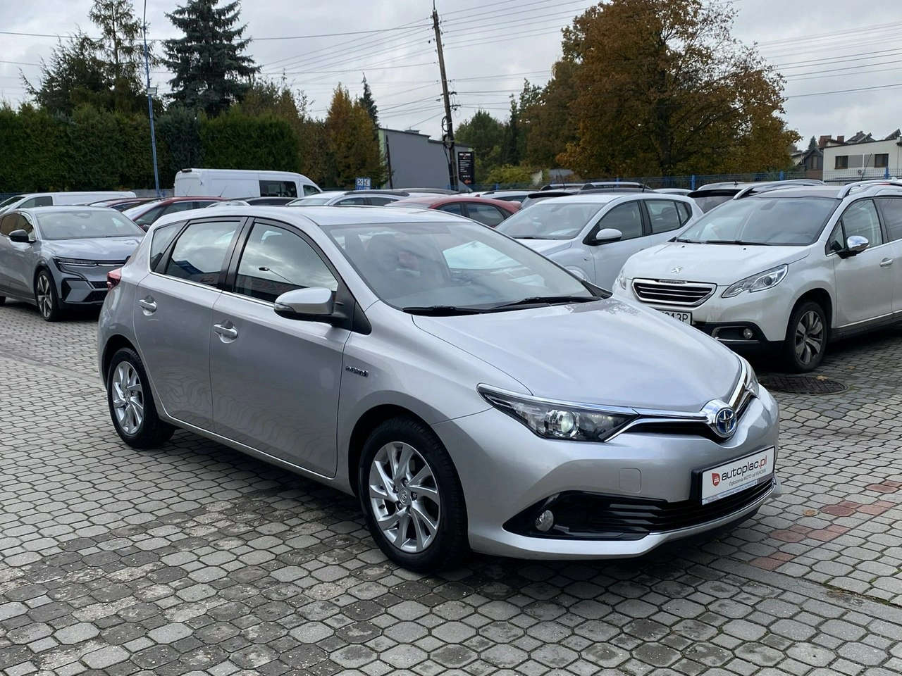 Toyota Auris - Zdjęcie 2