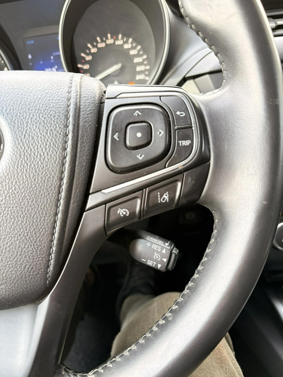 Toyota Avensis - Zdjęcie 19