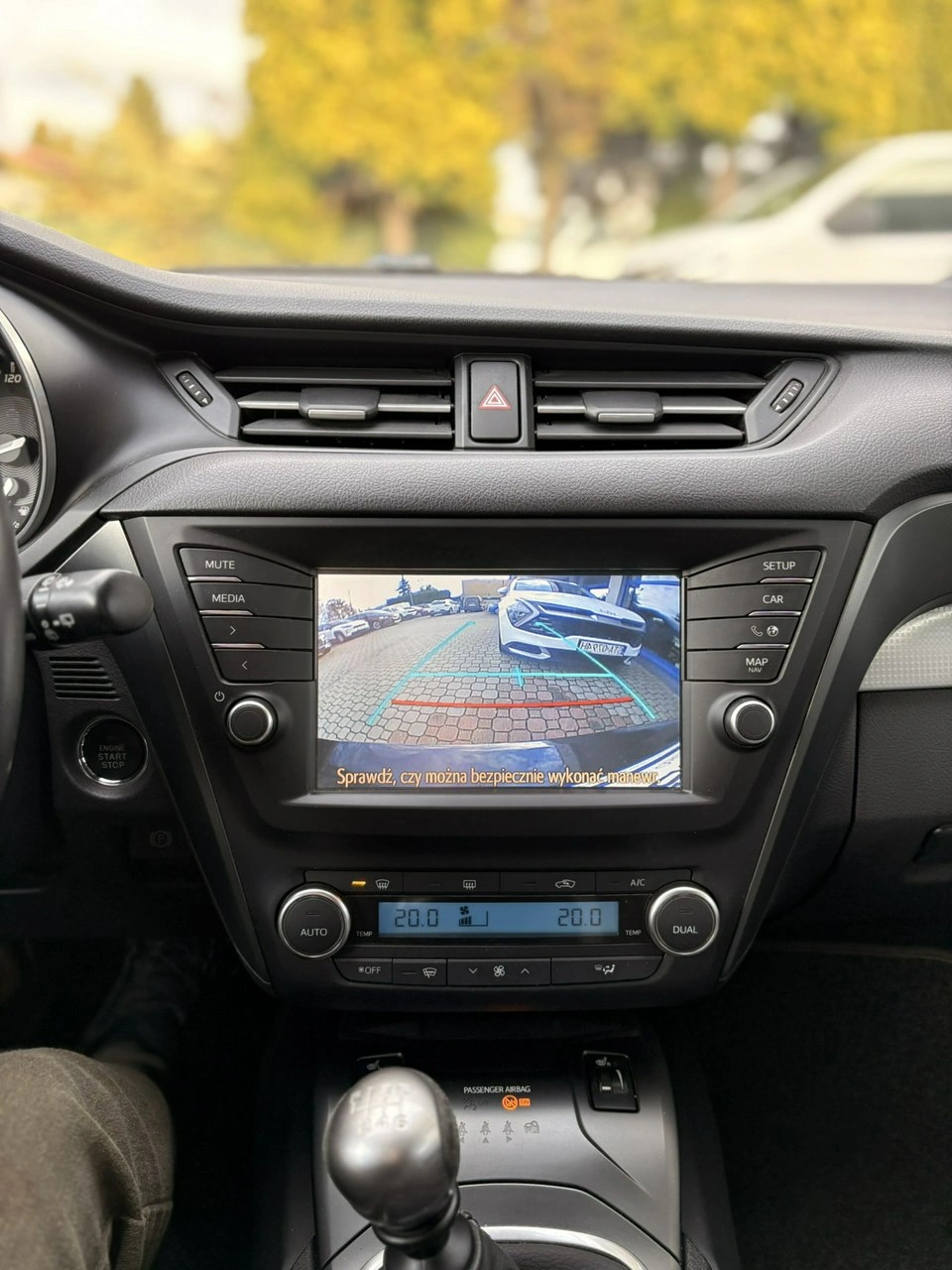 Toyota Avensis - Zdjęcie 20