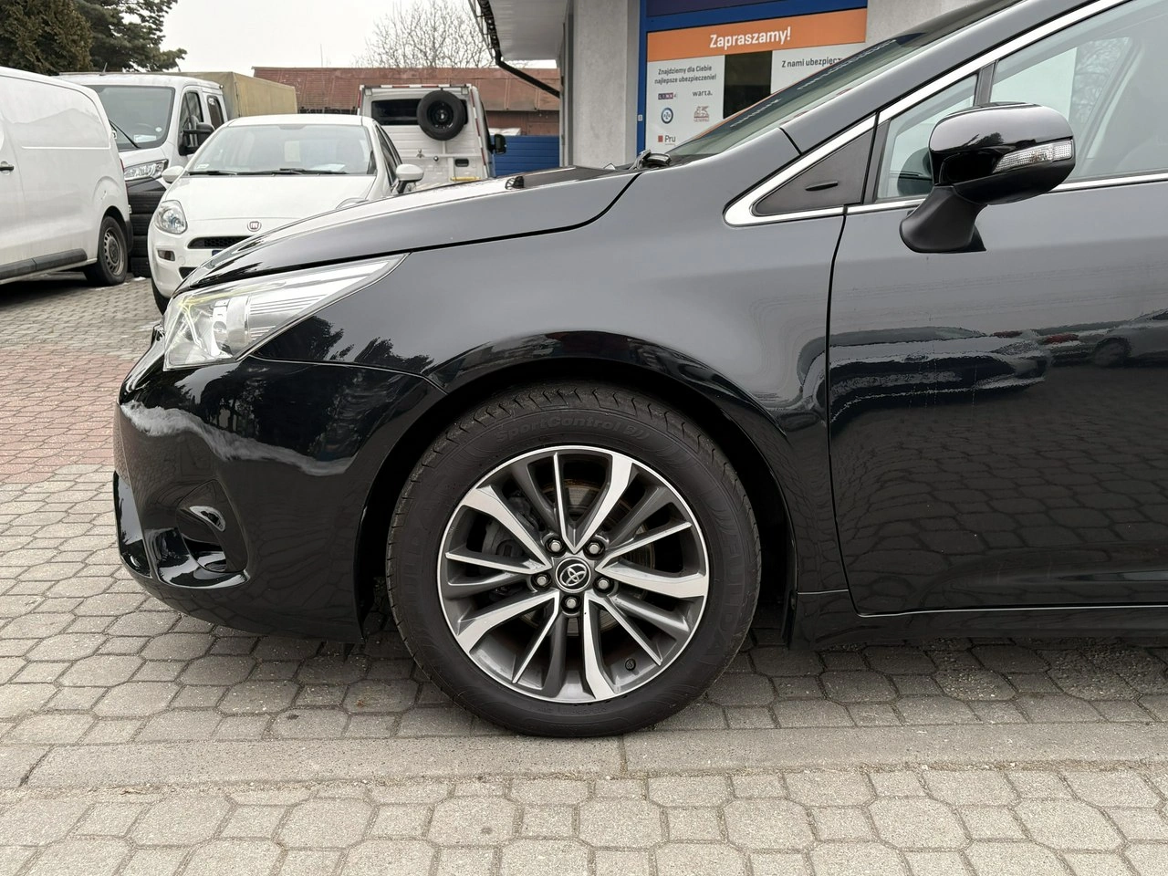 Toyota Avensis - Zdjęcie 7