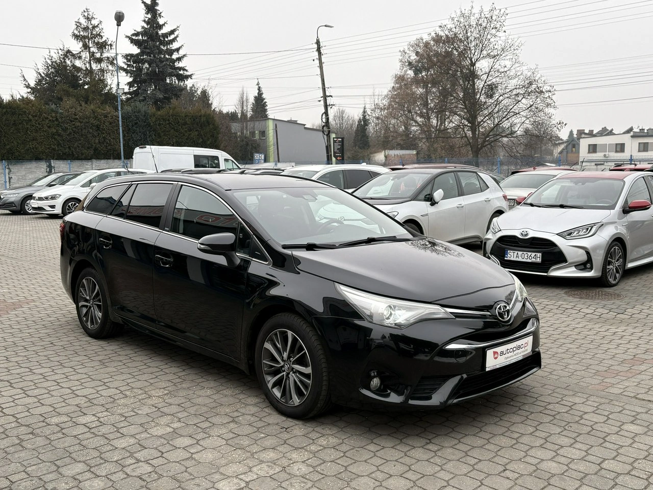 Toyota Avensis - Zdjęcie 2