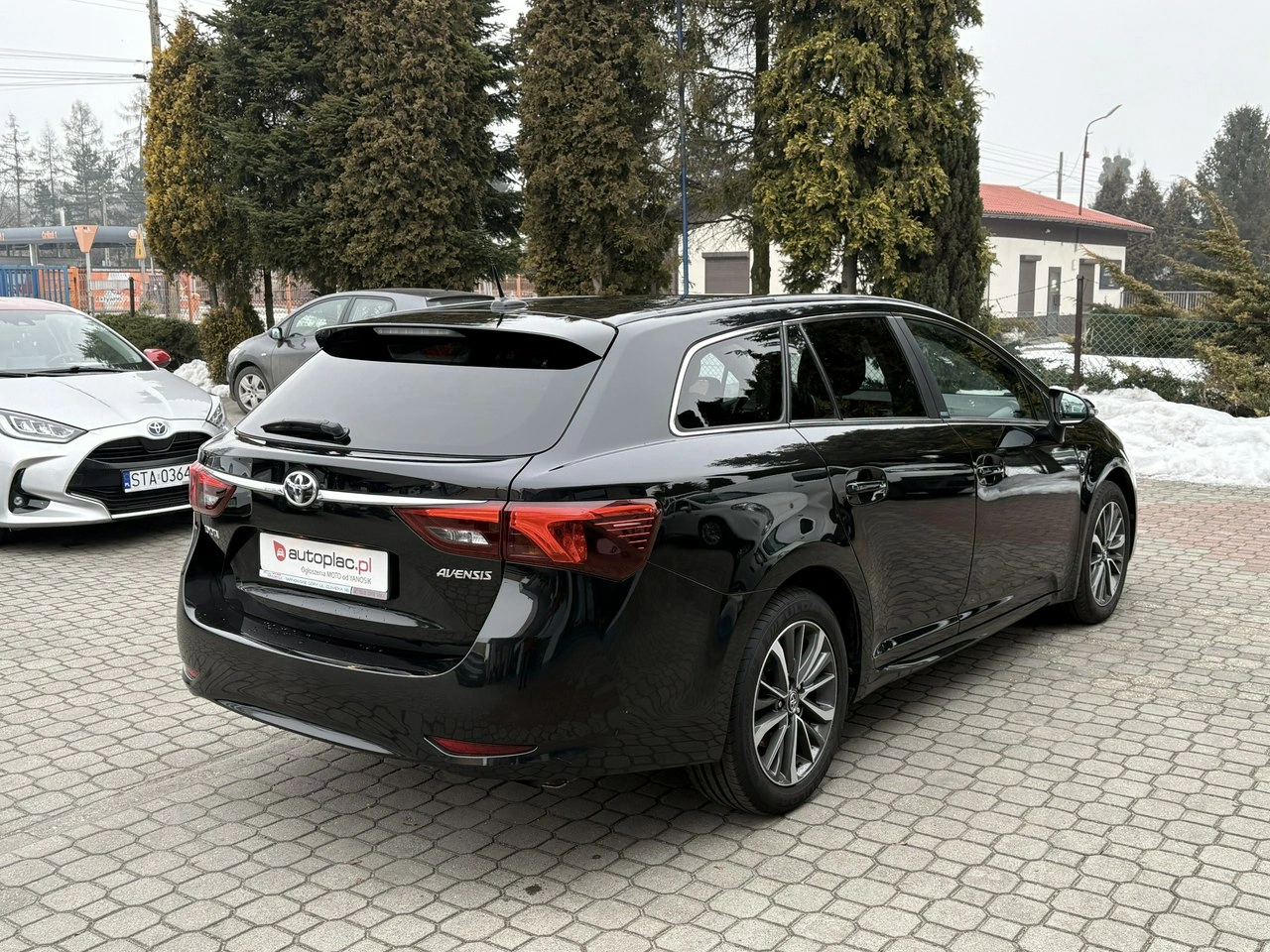 Toyota Avensis - Zdjęcie 4