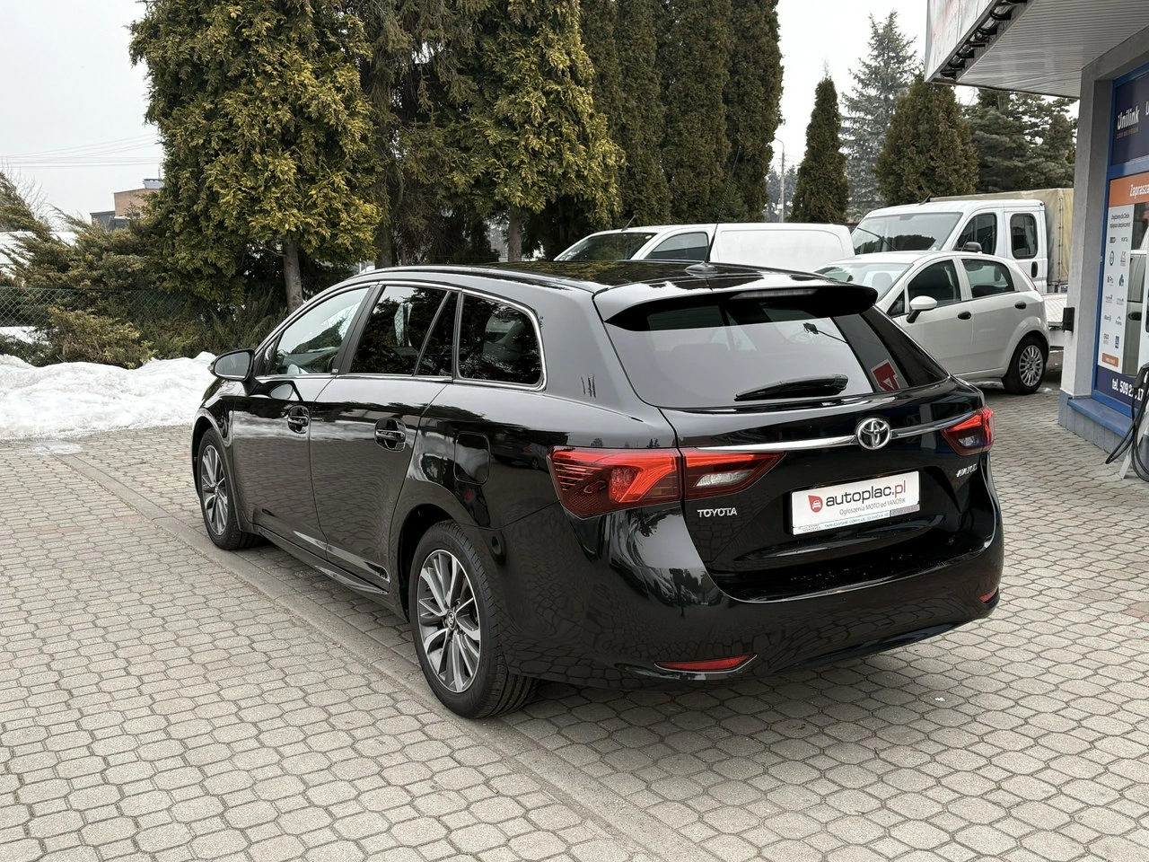 Toyota Avensis - Zdjęcie 5